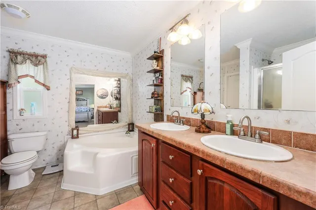 $599,900 | 677 Lambert Chapel Road, Siler City, NC 27344