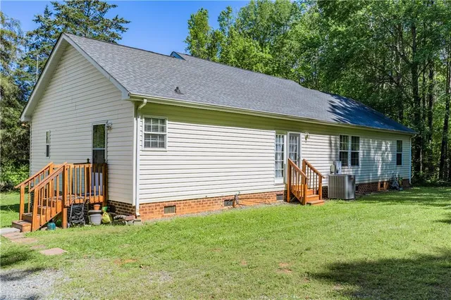 $599,900 | 677 Lambert Chapel Road, Siler City, NC 27344
