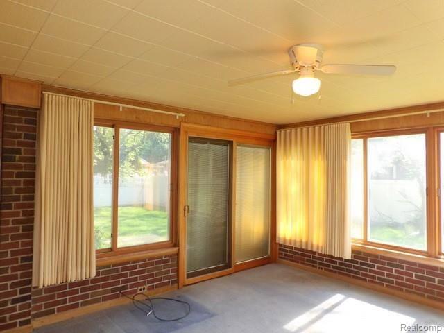 9681 Allen Road Allen Park, MI 48101 - Photo 32 of 65 32. TWO PELLA DOORWALLS WITH BUILT-IN MINI BLINDS!