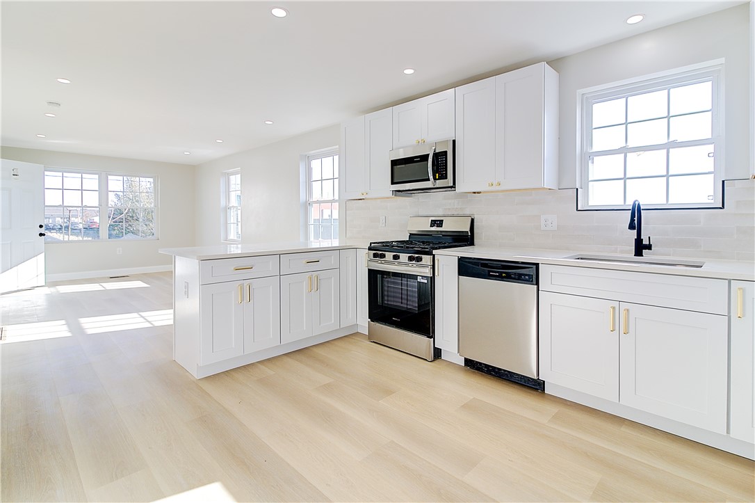 14 Robin Street Providence, RI 02908 - Photo 11 of 50