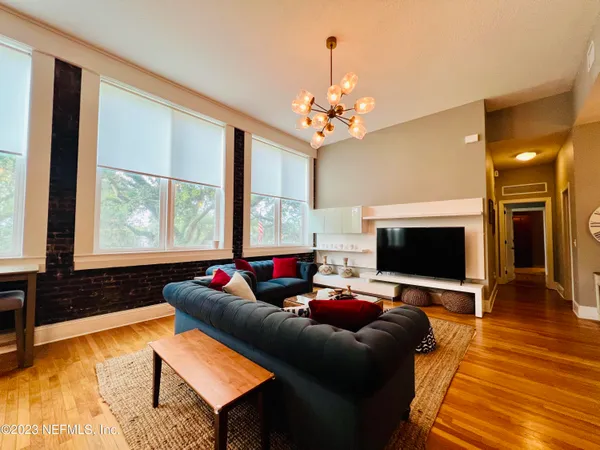 $2,200 | 2525 College Street, Unit 1203, Jacksonville, FL 32204