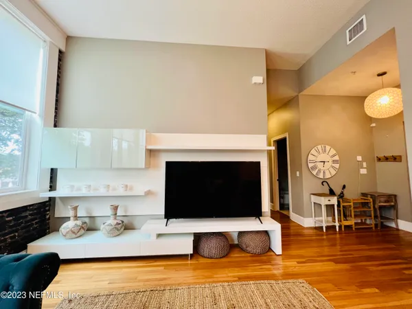 $2,200 | 2525 College Street, Unit 1203, Jacksonville, FL 32204