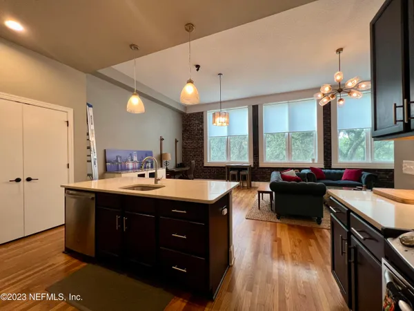 $2,200 | 2525 College Street, Unit 1203, Jacksonville, FL 32204