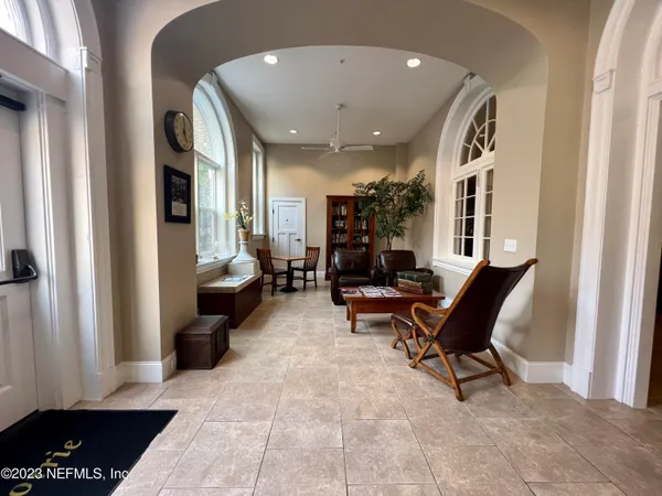 $2,200 | 2525 College Street, Unit 1203, Jacksonville, FL 32204