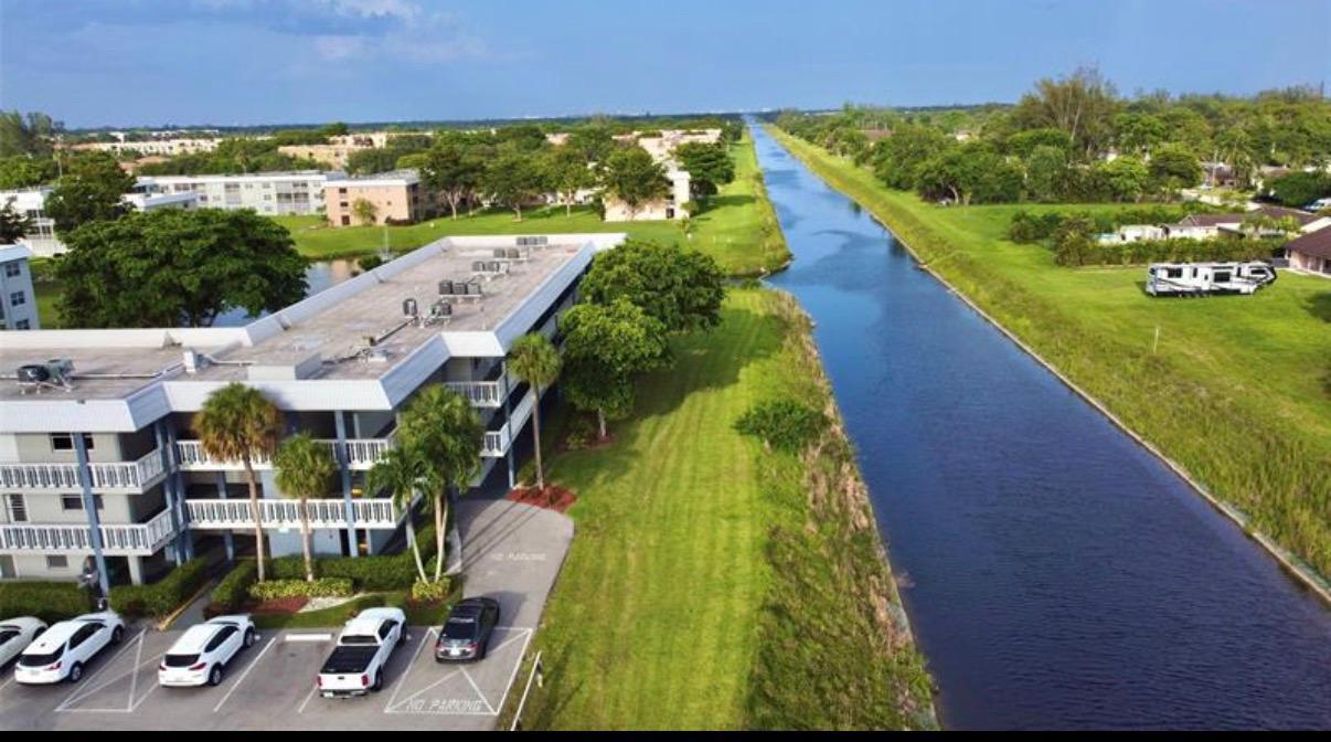 9880 Marina Boulevard, Unit 1520 Boca Raton, FL 33428 - Photo 28 of 36 Canal Front of Condo