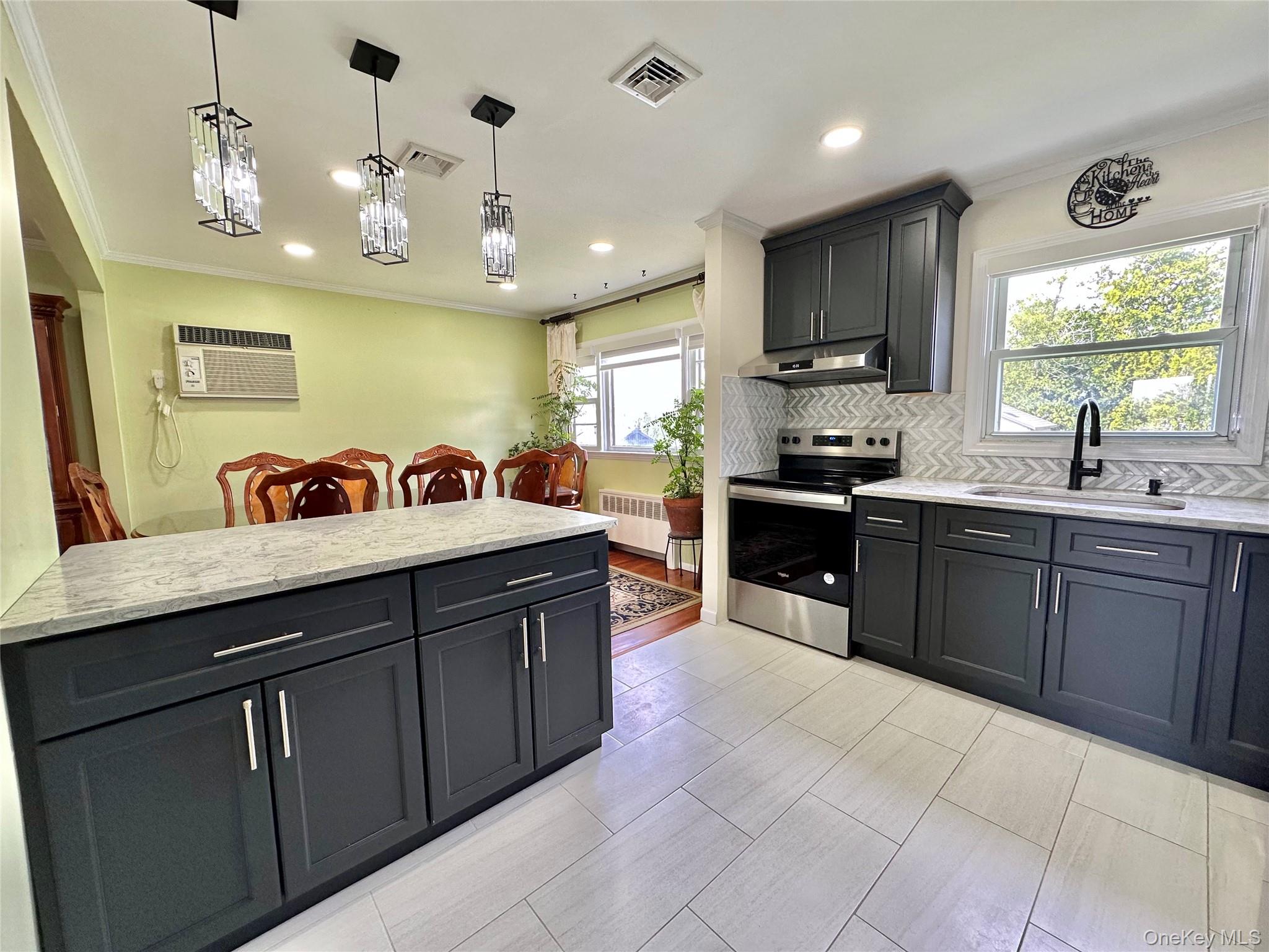592 Benton Road East Meadow, NY 11554 - Photo 4 of 21