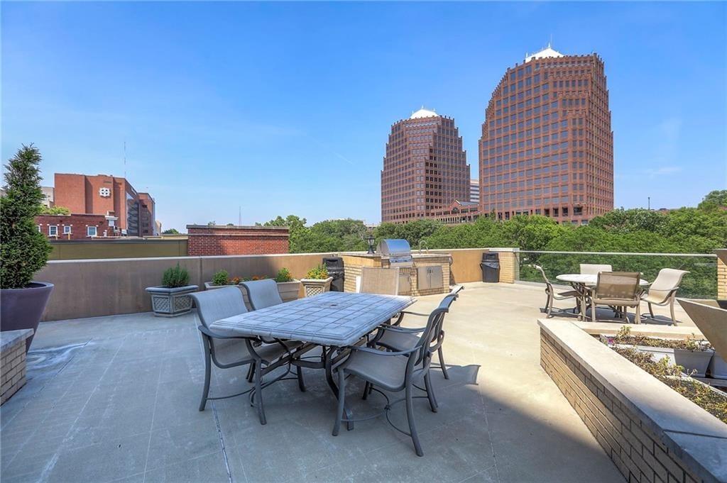 4545 Wornall Road, Unit 1009 Kansas City, MO 64111 - Photo 16 of 26