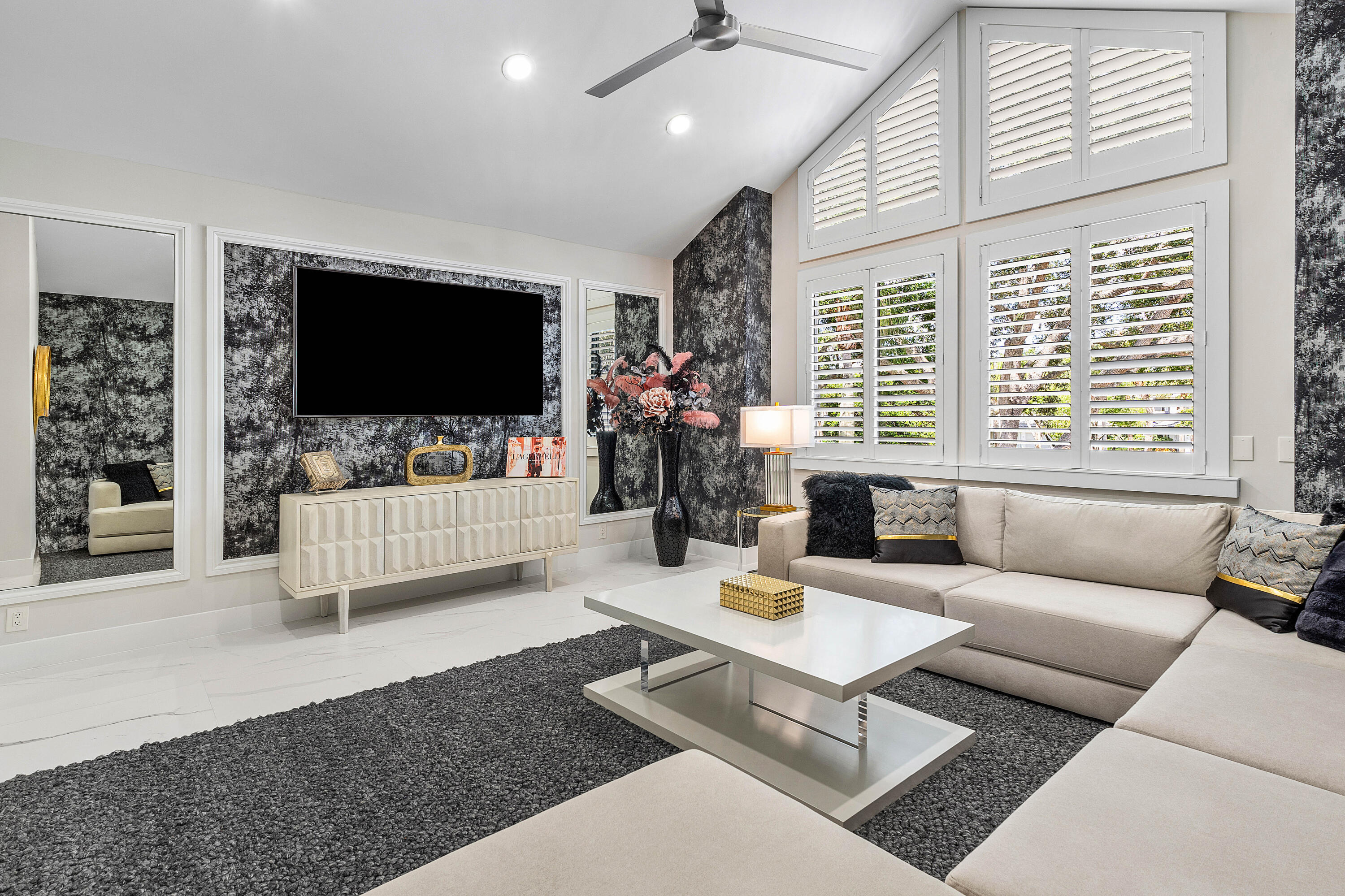 17652 Ashbourne Lane, Unit B Boca Raton, FL 33496 - Photo 33 of 45 Family Room