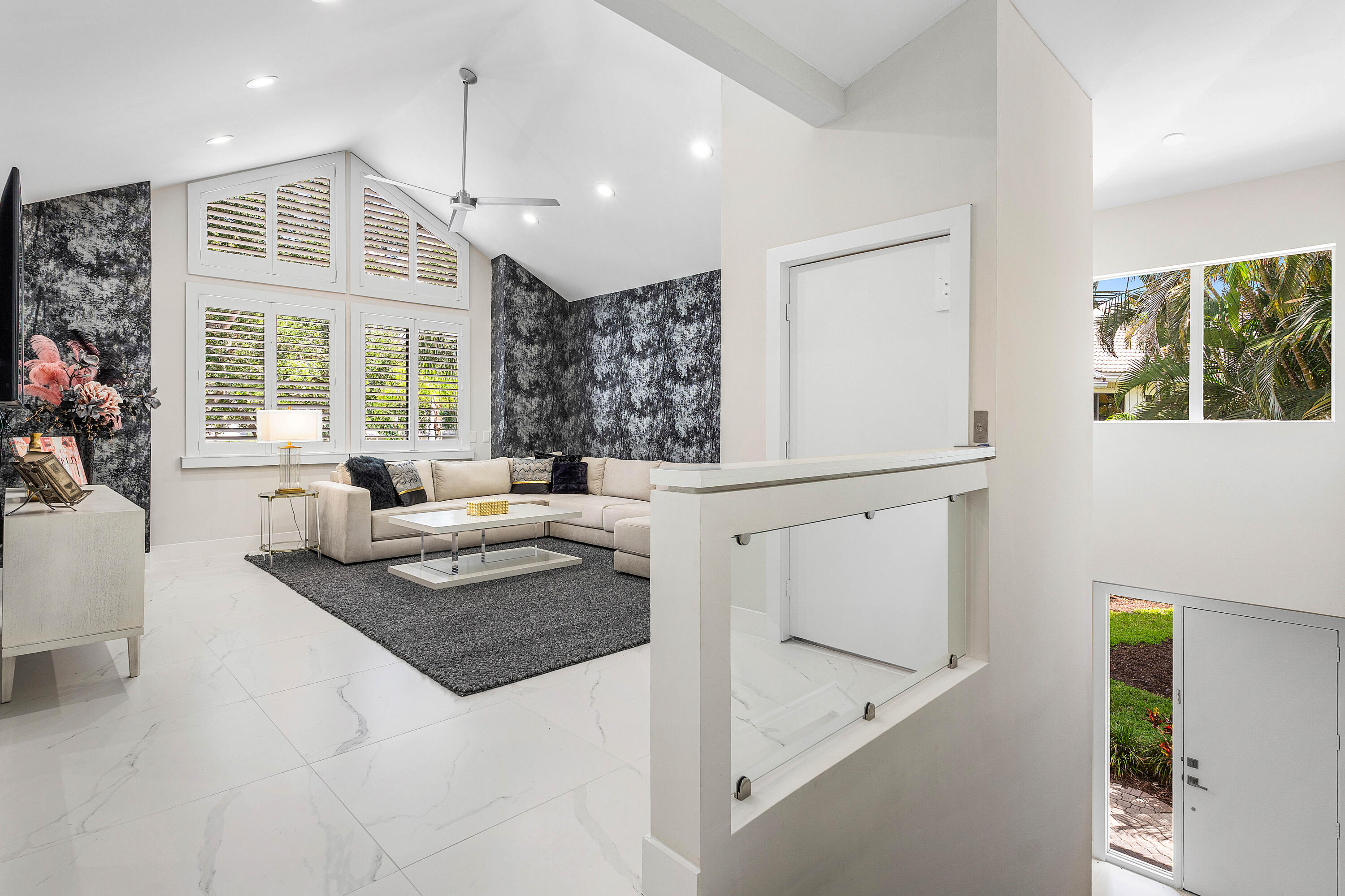 17652 Ashbourne Lane, Unit B Boca Raton, FL 33496 - Photo 37 of 45 Family Room