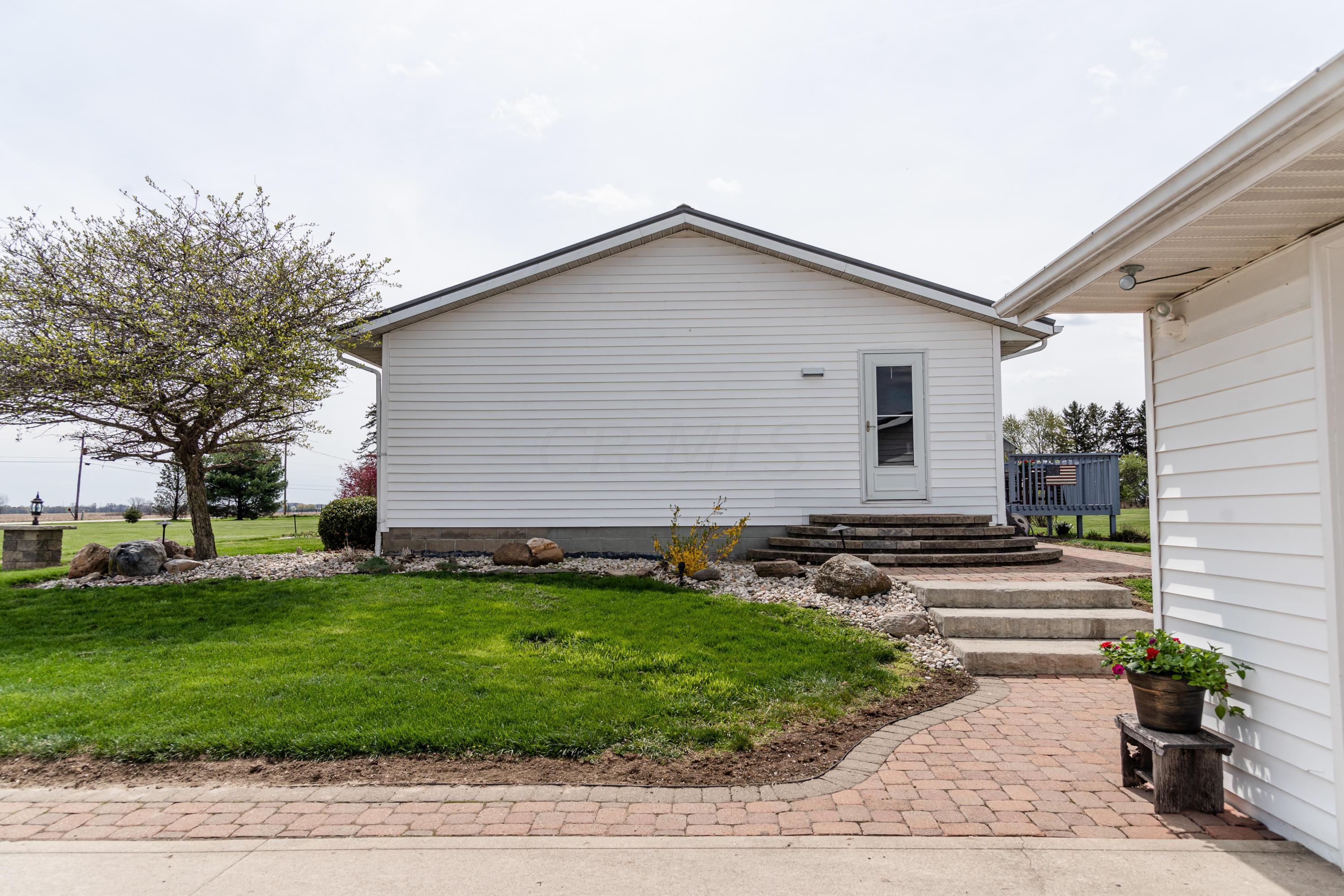5115 Troy Road Delaware, OH 43015 - Photo 5 of 63