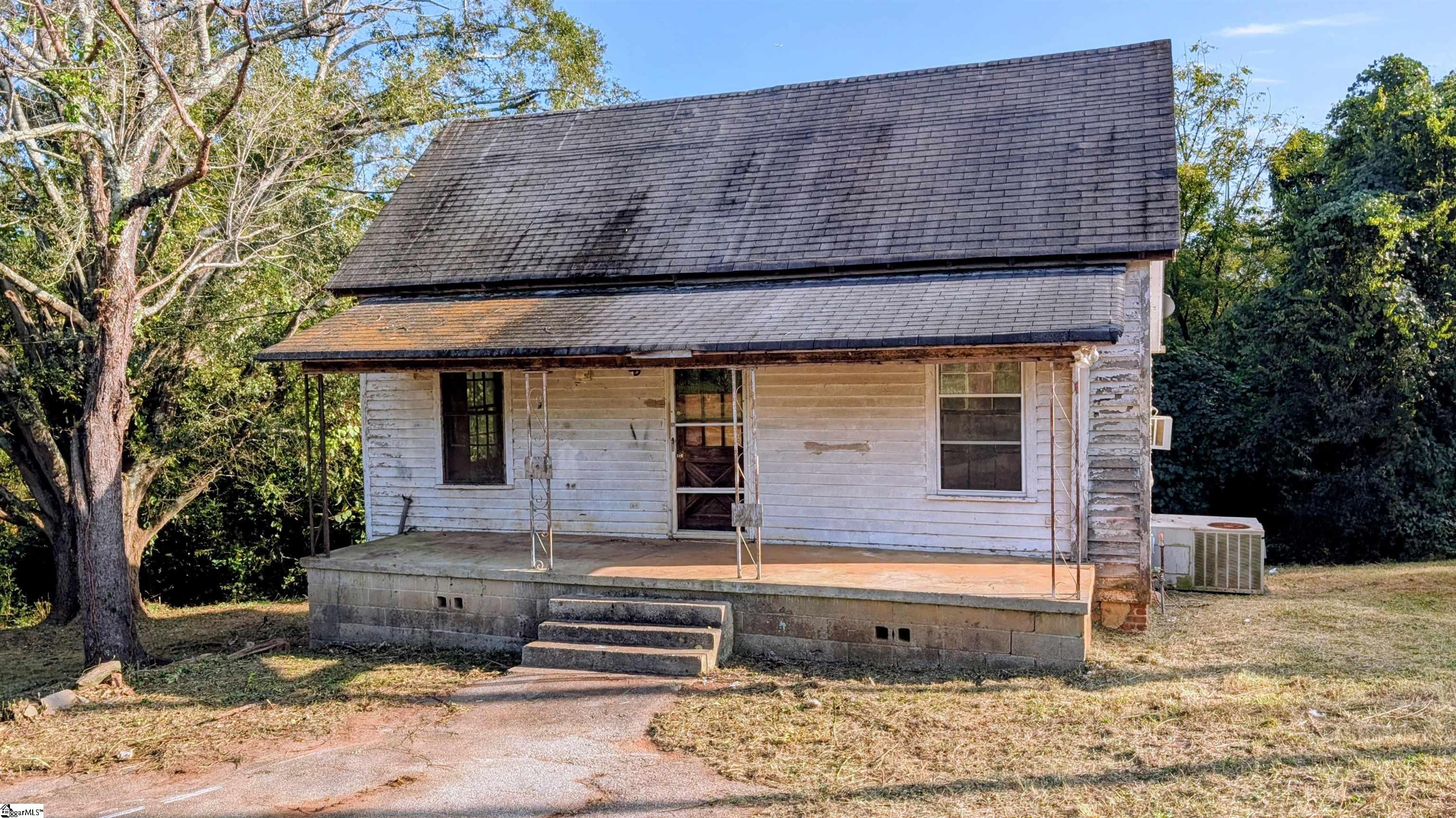 12 Capers Street Pelzer, SC 29669 - Photo 2 of 14
