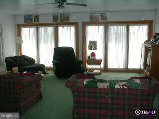 584 Tomlin Road Gibbstown, NJ 08027 - Photo 4 of 6