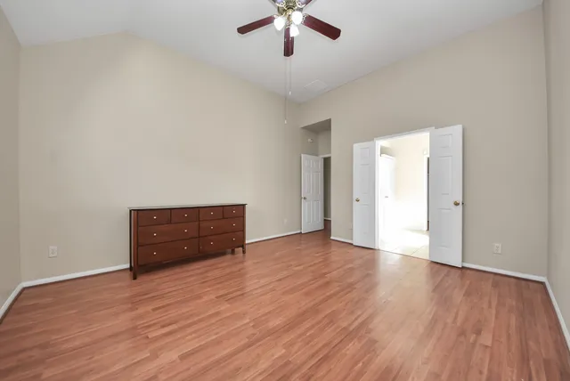 $2,800 | 2902 Laurel Brook Lane, Pearland, TX 77584