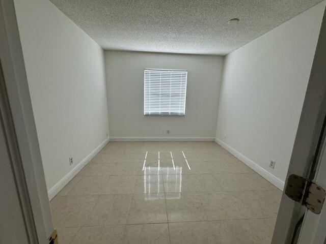 10317 Pippin Lane Royal Palm Beach, FL 33411 - Photo 6 of 6 10317 2nd Bddroom