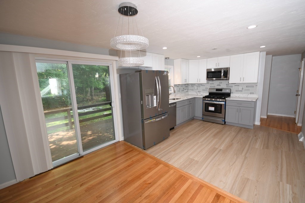 38 Christopher Road, Unit 38 Randolph, MA 02368 - Photo 12 of 29 Gallery Image 12