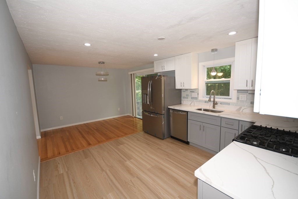38 Christopher Road, Unit 38 Randolph, MA 02368 - Photo 6 of 29 Gallery Image 6