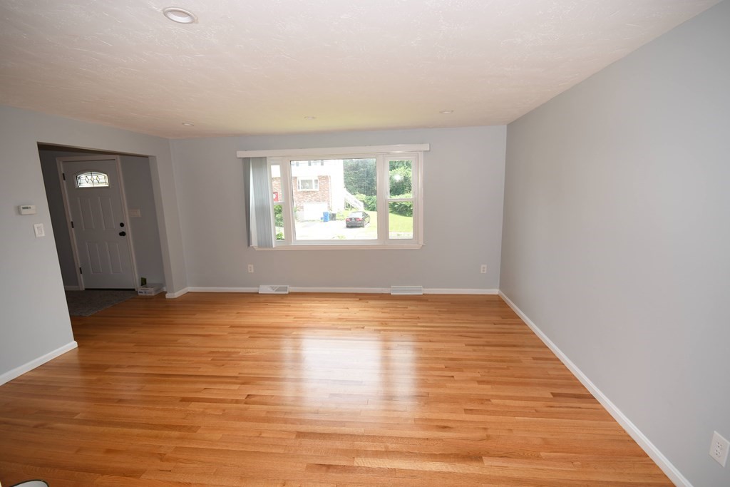 38 Christopher Road, Unit 38 Randolph, MA 02368 - Photo 7 of 29 Gallery Image 7