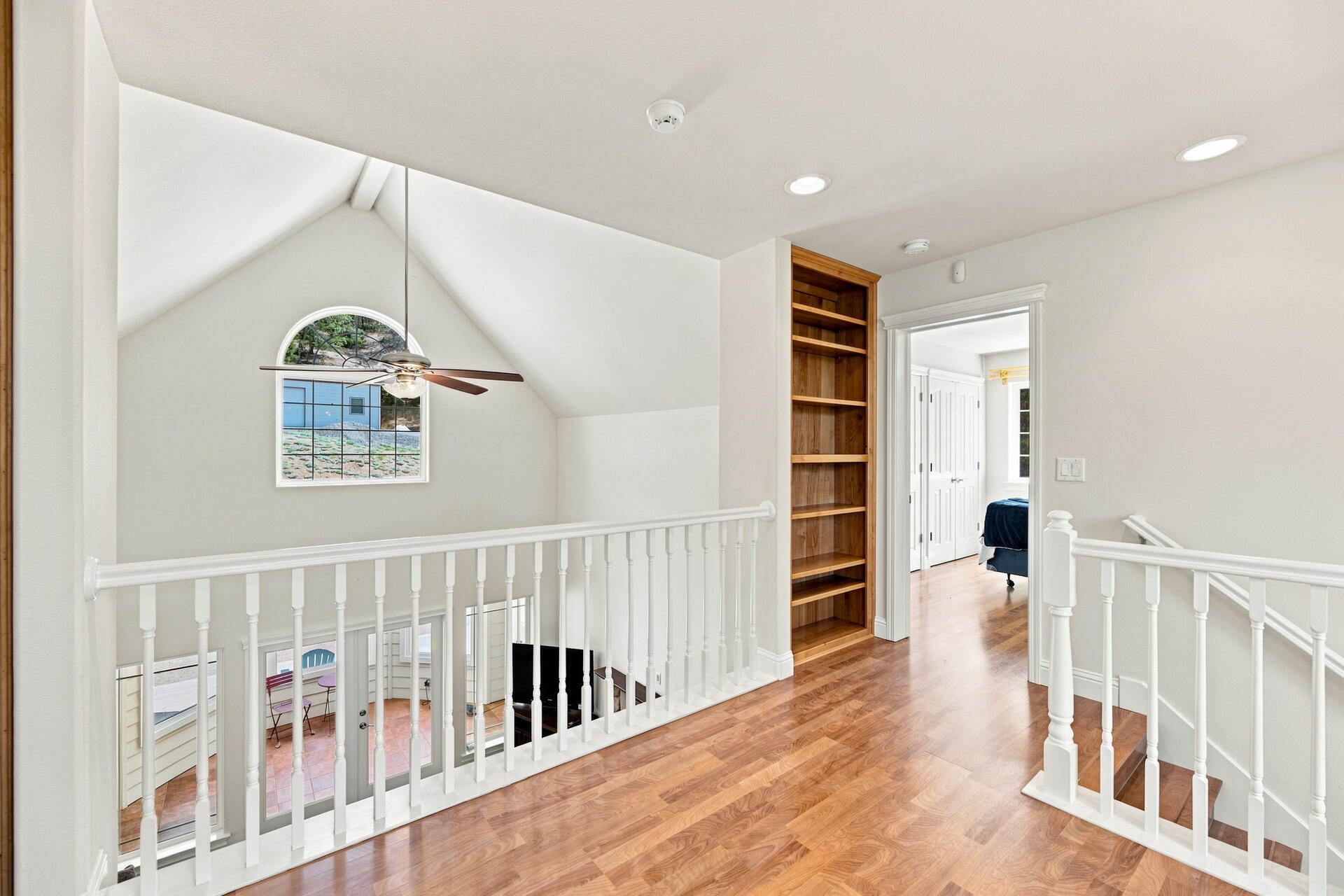 2995 Goose Ranch Road Lewiston, CA 96052 - Photo 25 of 66 Hallway