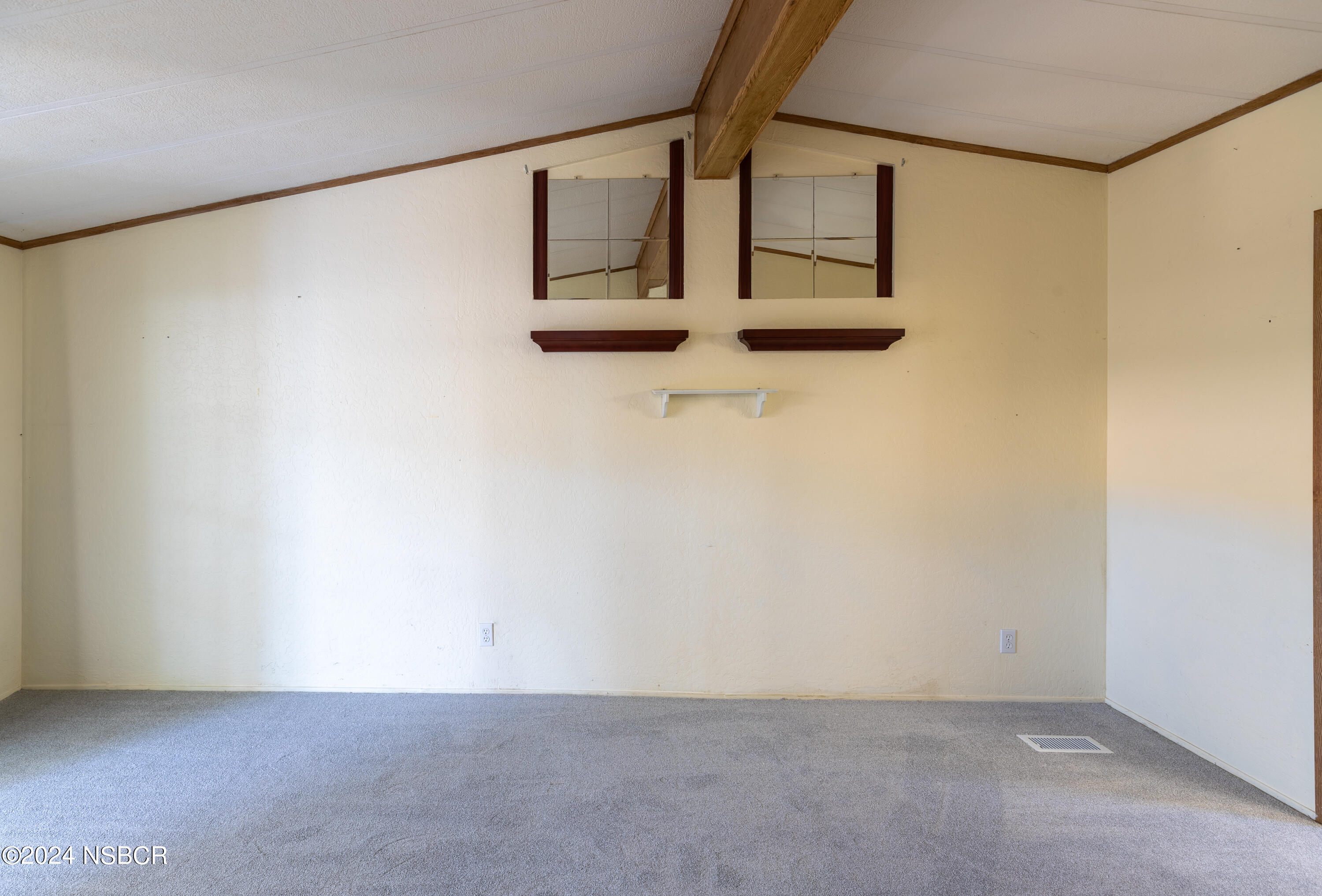 1317 V Street, Unit 1 Lompoc, CA 93436 - Photo 21 of 41 Primary bedroom