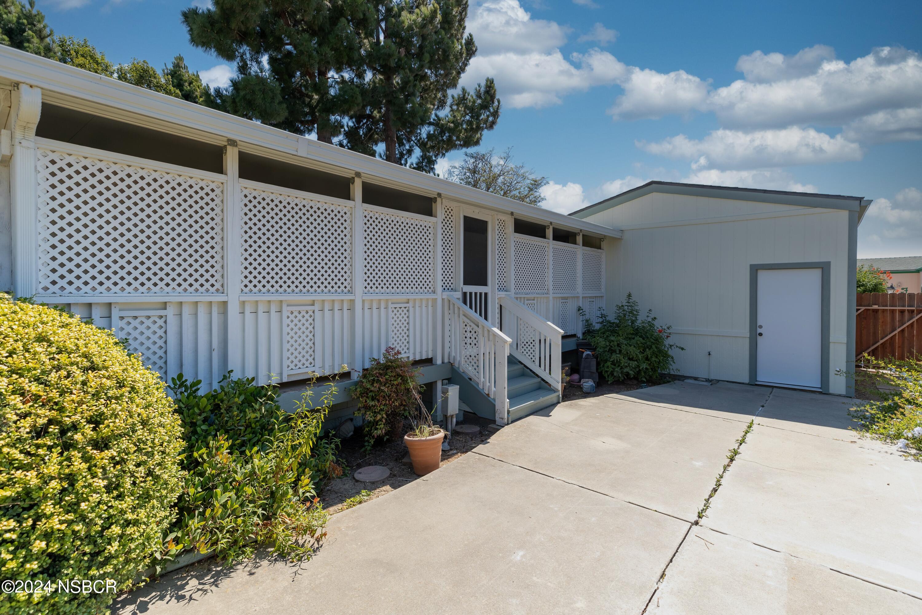 1317 V Street, Unit 1 Lompoc, CA 93436 - Photo 28 of 41 Backyard