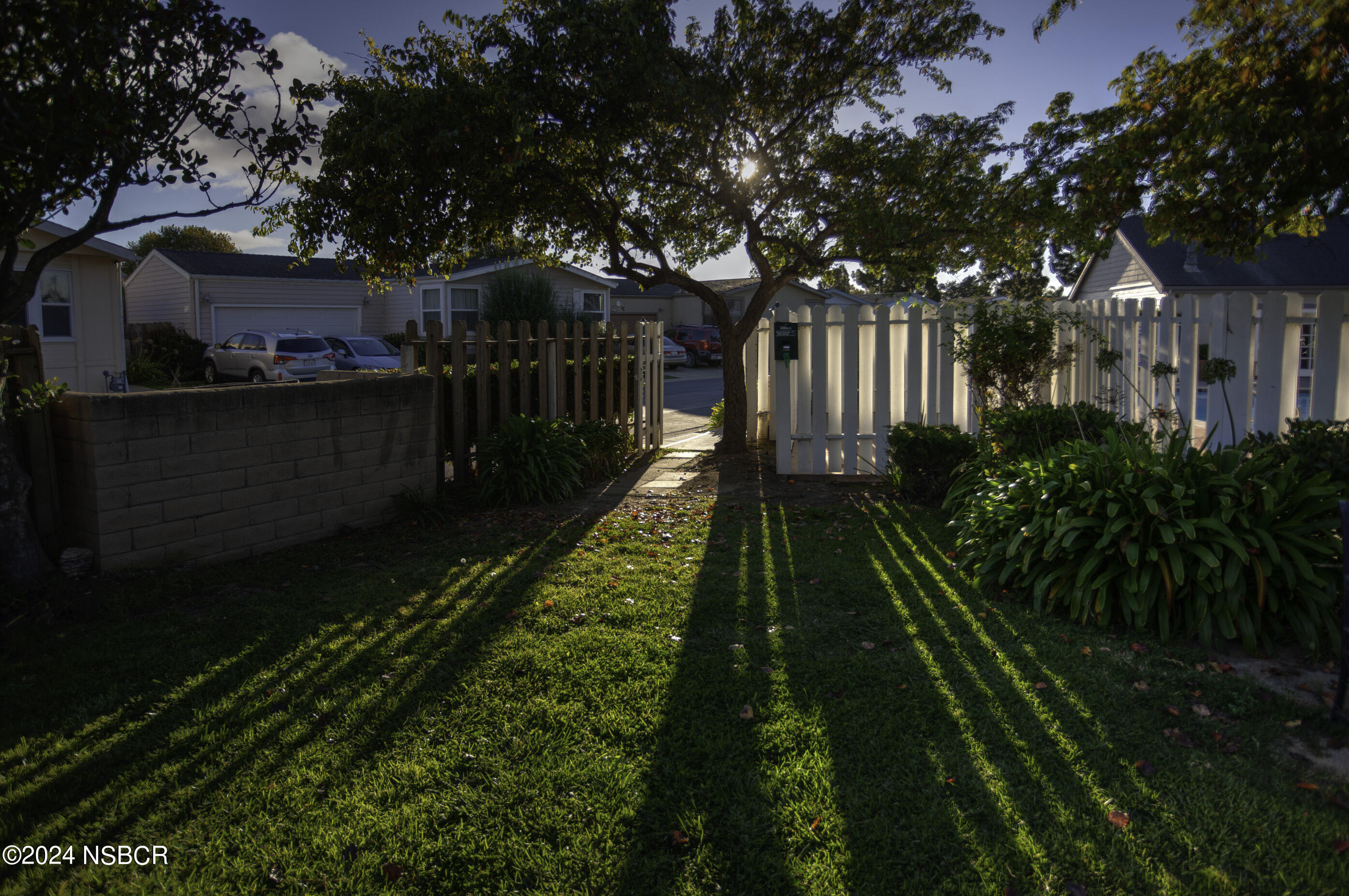 1317 V Street, Unit 1 Lompoc, CA 93436 - Photo 36 of 41 Green area