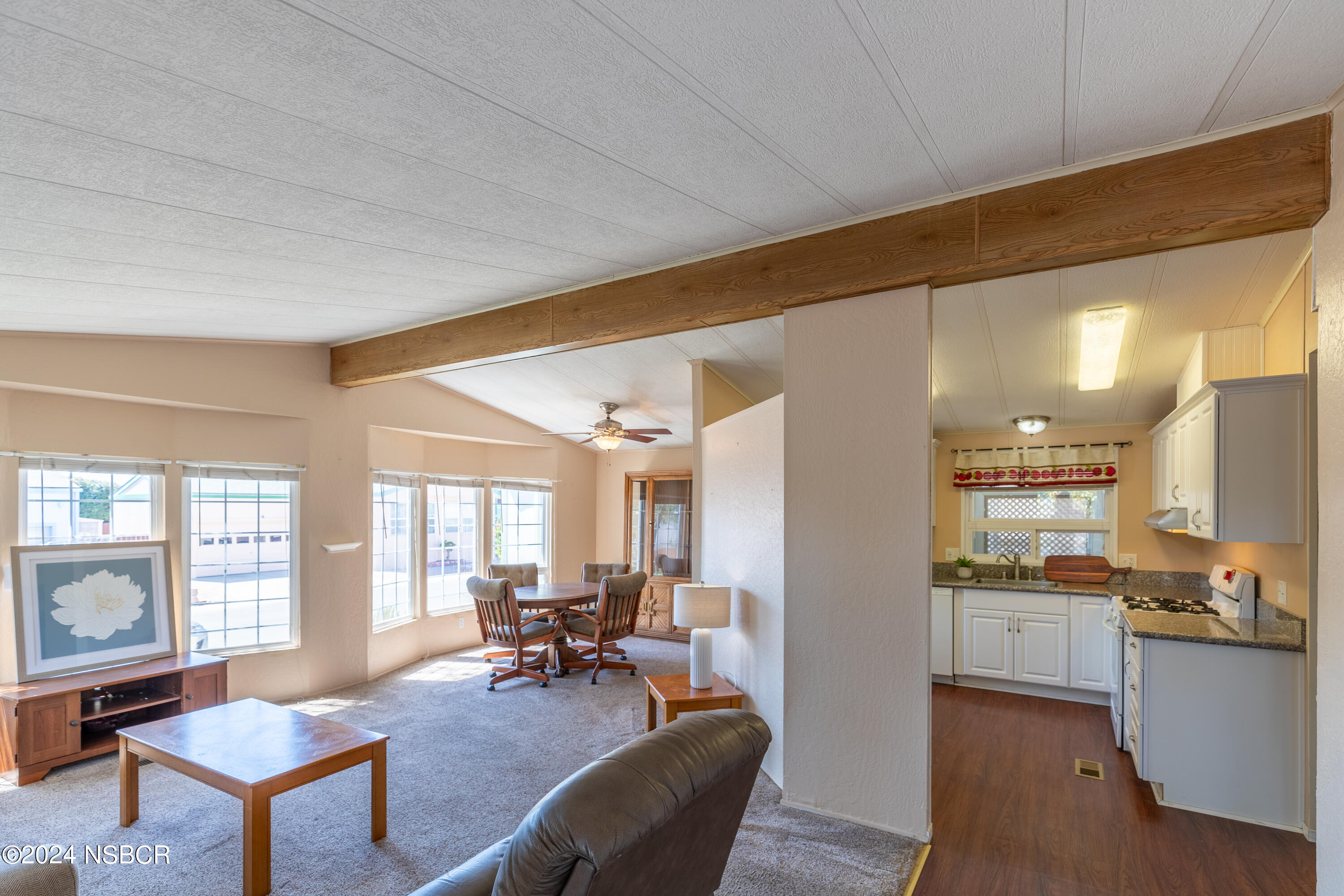 1317 V Street, Unit 1 Lompoc, CA 93436 - Photo 4 of 41 Livingroom