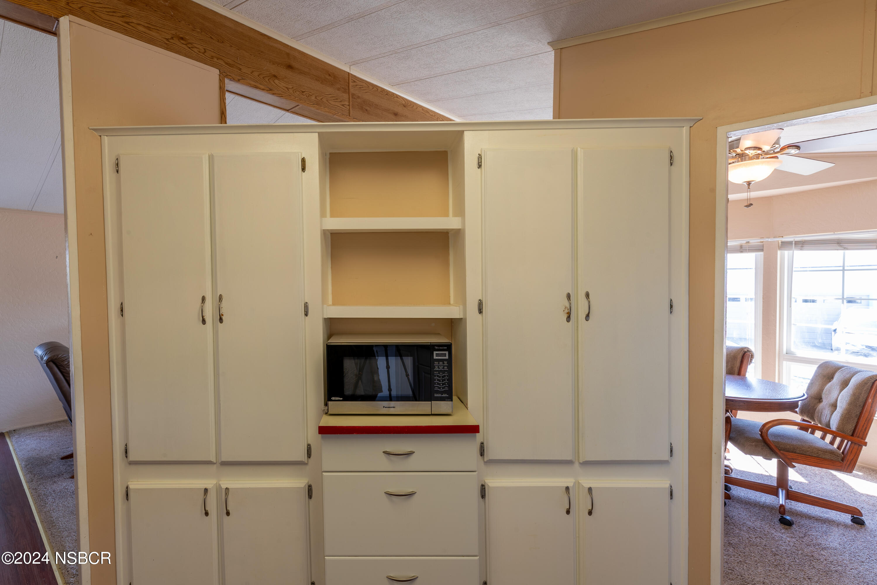 1317 V Street, Unit 1 Lompoc, CA 93436 - Photo 9 of 41 Kitchen
