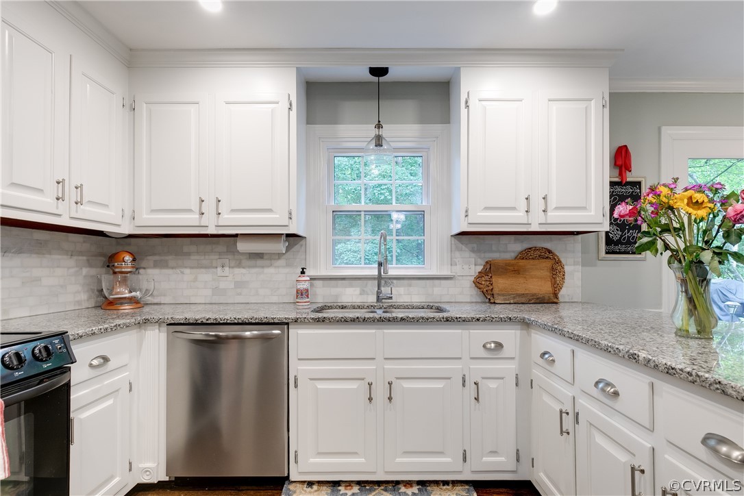 5607 North Chase Road Midlothian, VA 23112 - Photo 4 of 48