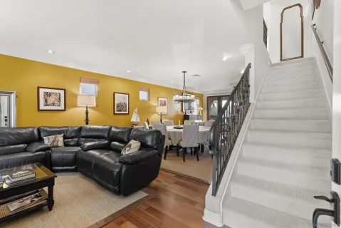 $2,195,000 | 3953 Sequoia Street, San Diego, CA 92109