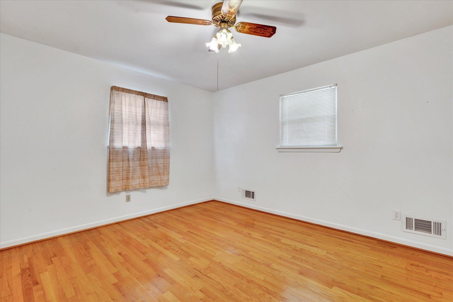636 Timberidge Road Vinton, VA 24179 - Photo 14 of 24 14-DSC2099