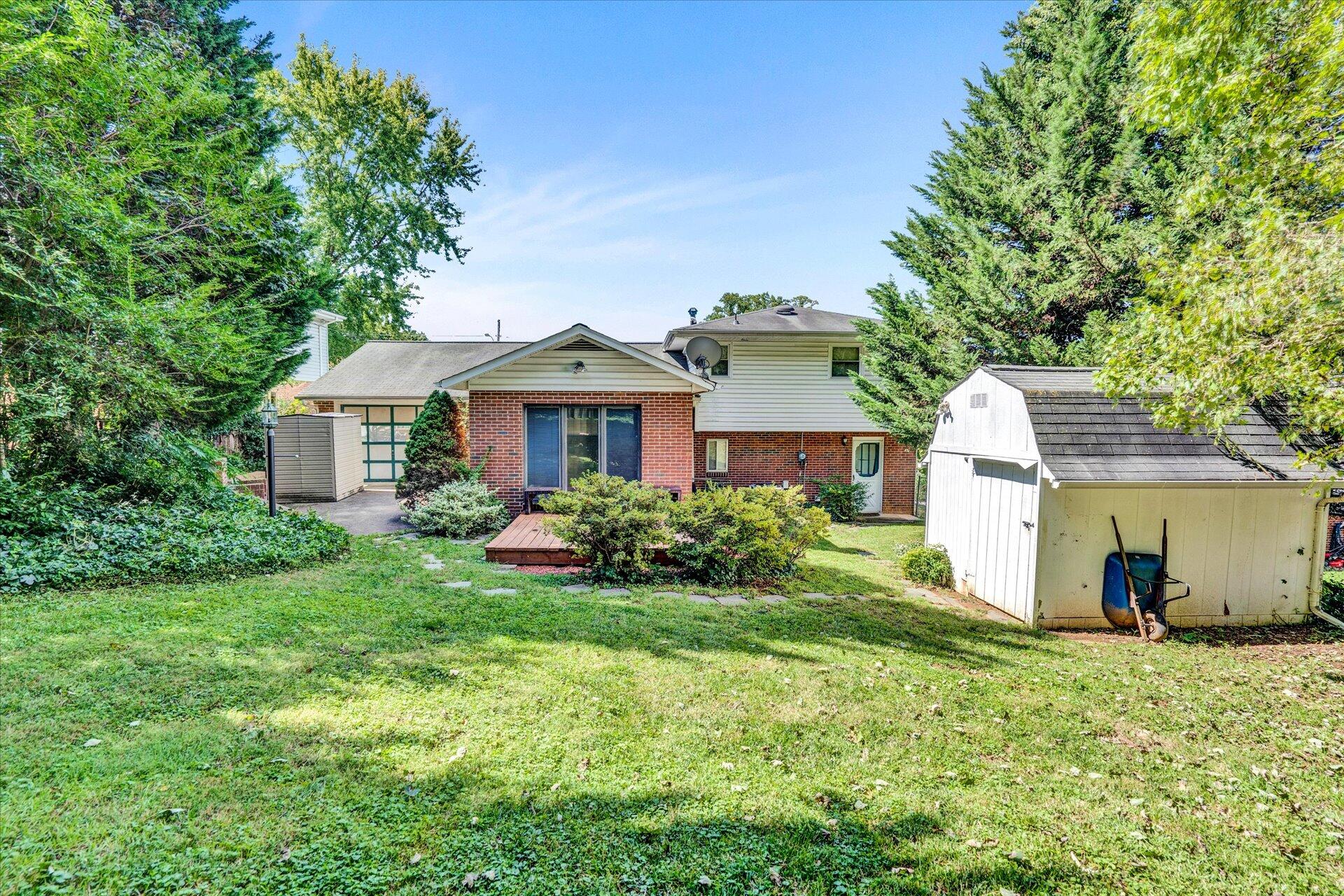 636 Timberidge Road Vinton, VA 24179 - Photo 24 of 24 24-DSC2090