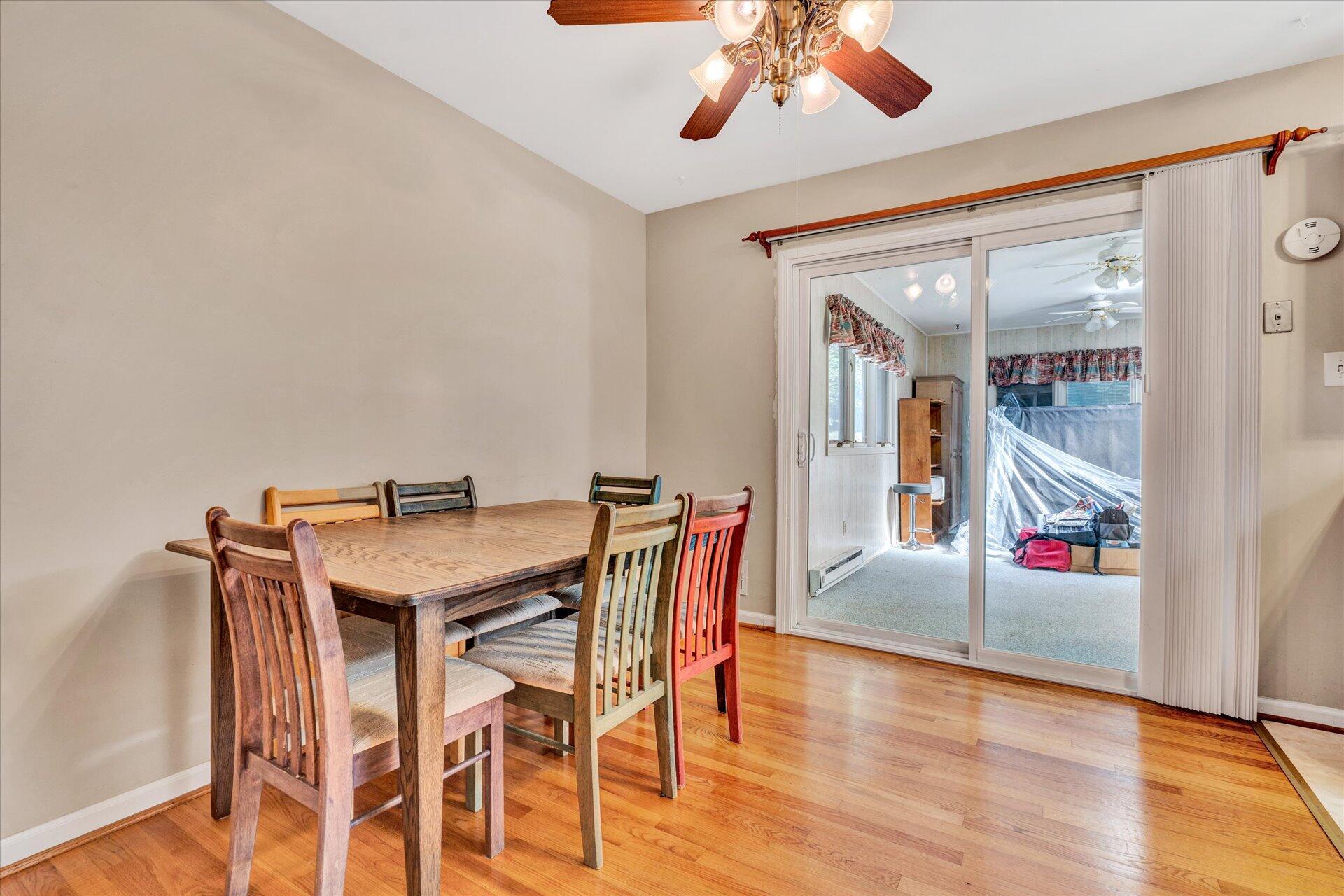 636 Timberidge Road Vinton, VA 24179 - Photo 7 of 24 07-DSC2069