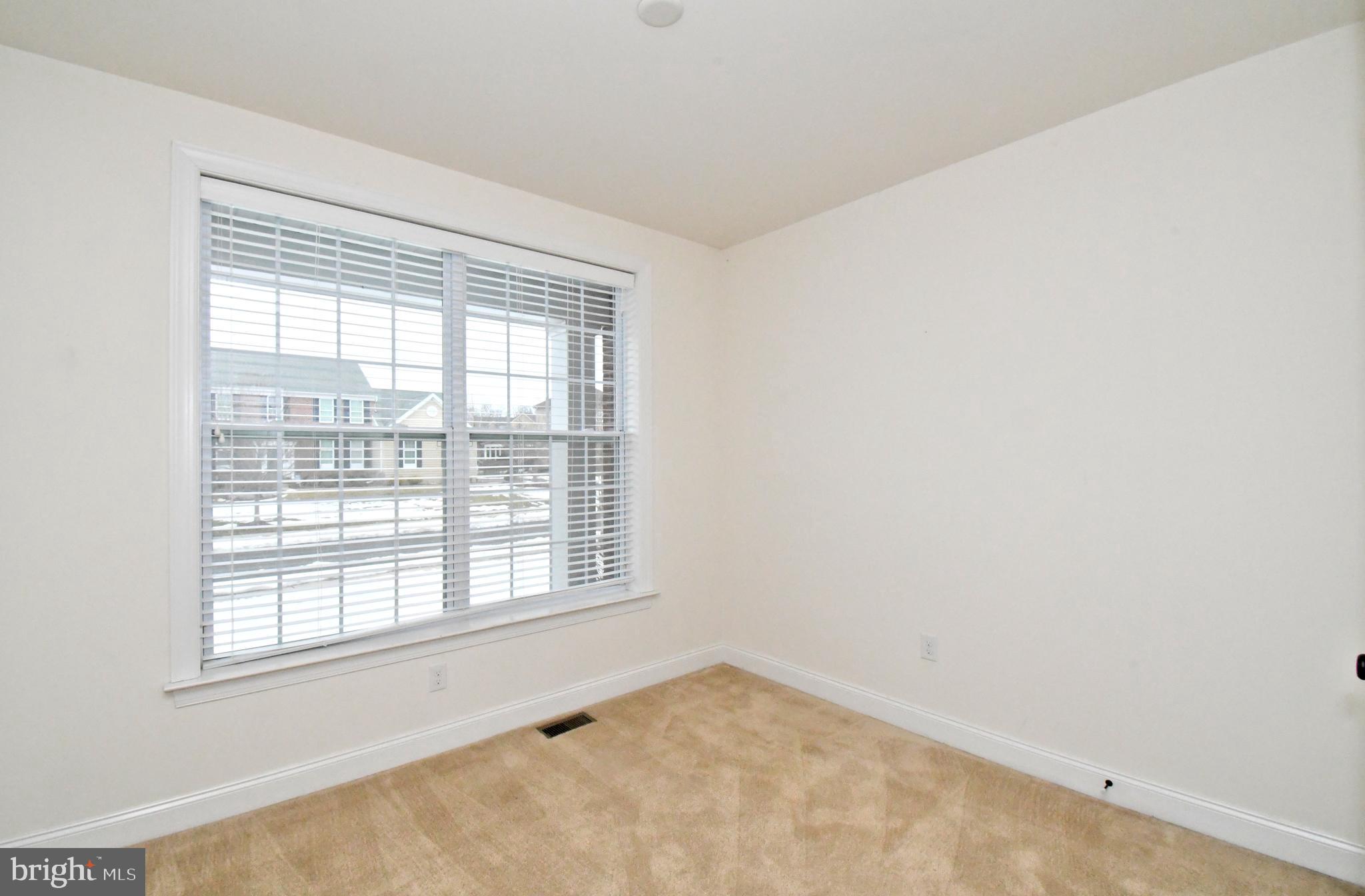 2804 Hoffs Way Warrington, PA 18976 - Photo 19 of 63 an empty room with a window