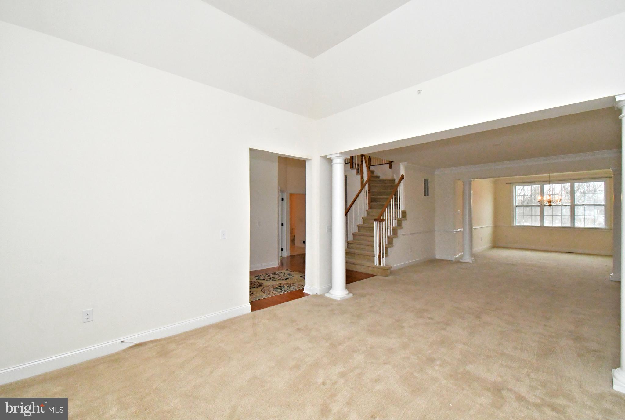 2804 Hoffs Way Warrington, PA 18976 - Photo 6 of 63 a view of a big room with closet and windows