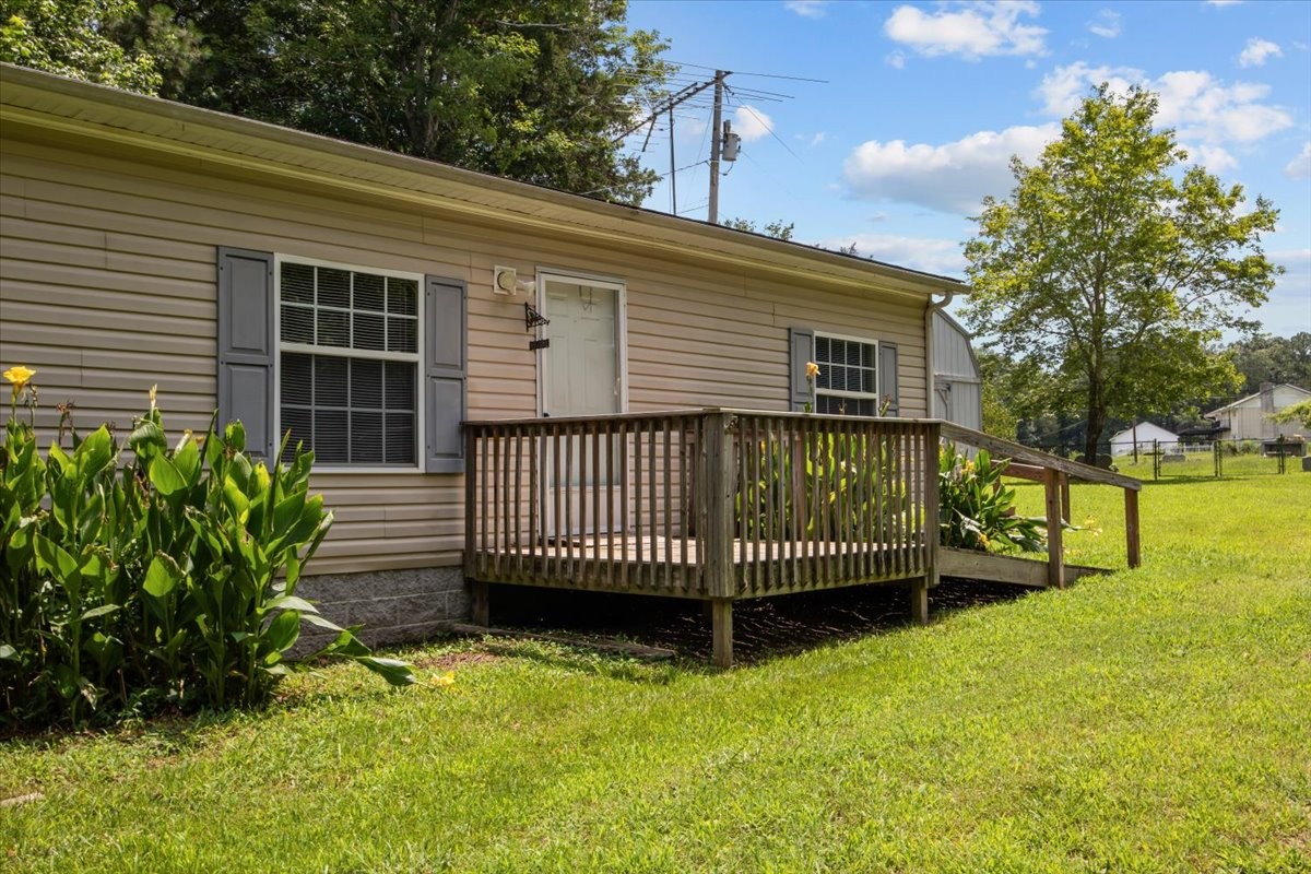 211 Old Stagecoach Road Erin, TN 37061 - Photo 4 of 33 Gallery Image 4