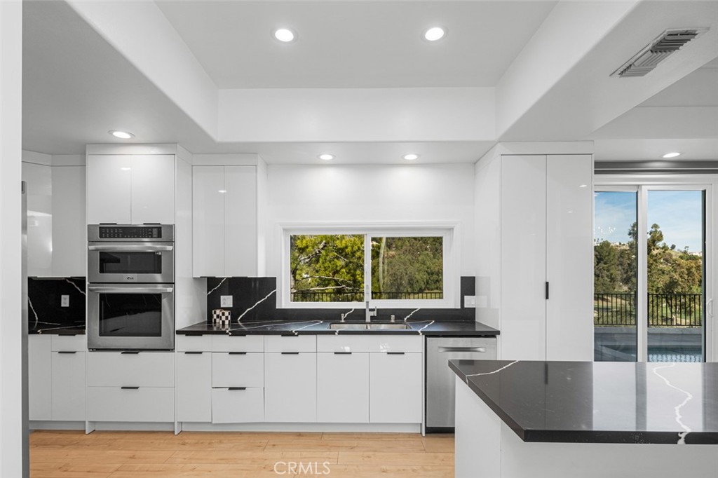 24929 Palmilla Drive Calabasas, CA 91302 - Photo 16 of 45