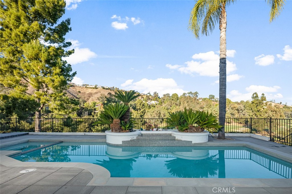 24929 Palmilla Drive Calabasas, CA 91302 - Photo 18 of 45