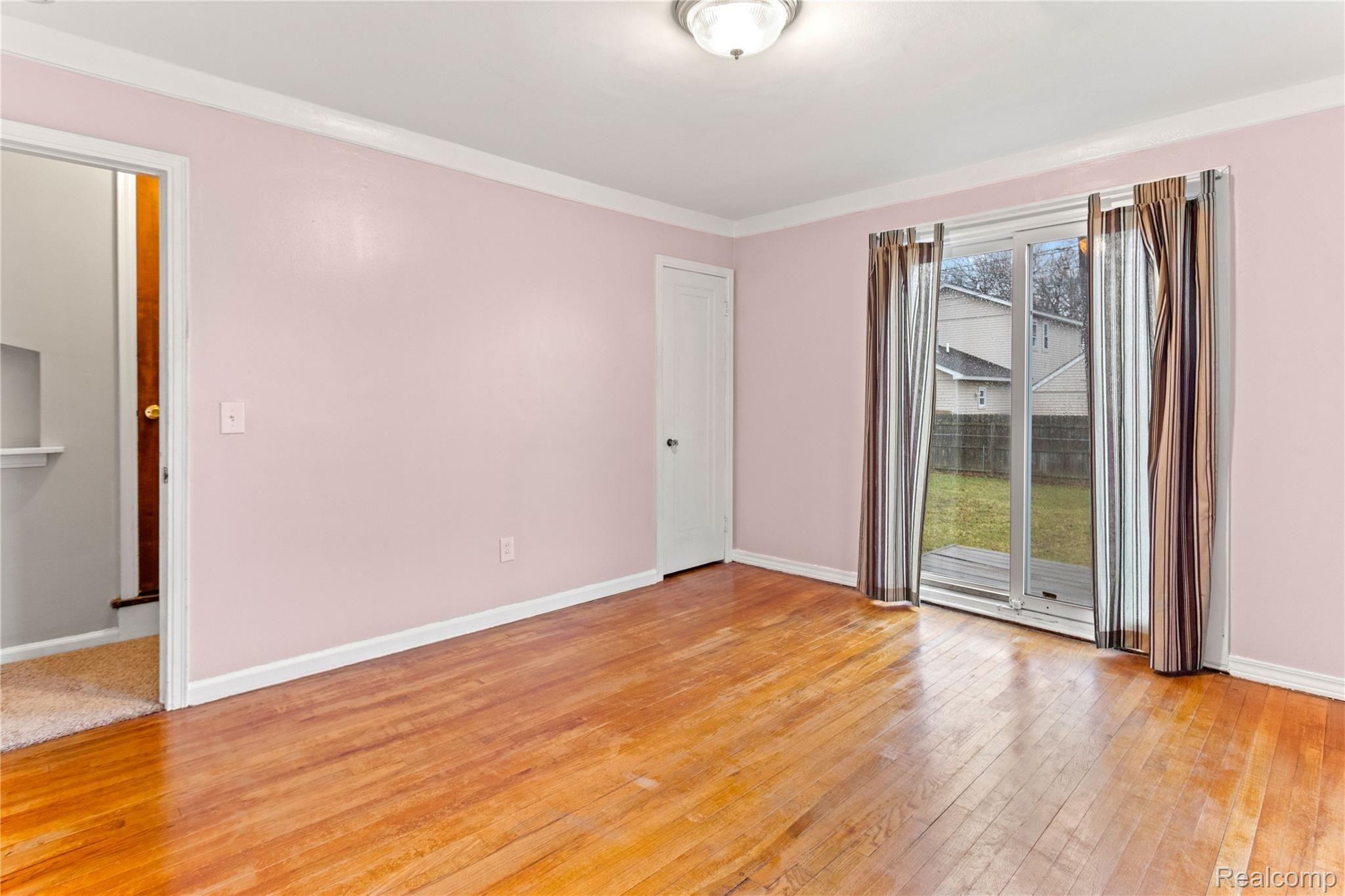 7588 Pelham Road Taylor, MI 48180 - Photo 15 of 27 18.jpg