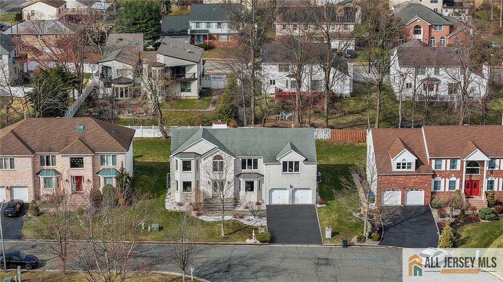 4 Maureen Court Edison, NJ 08820 - Photo 3 of 51