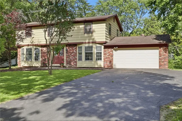 $299,900 | 40 Harper Drive, Pittsford, NY 14534