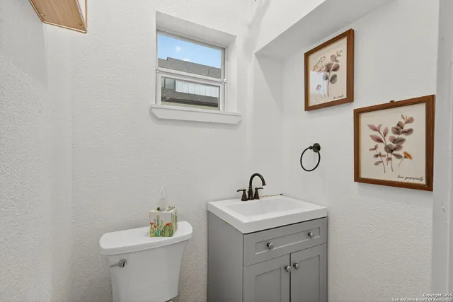 a view of pool with a yard