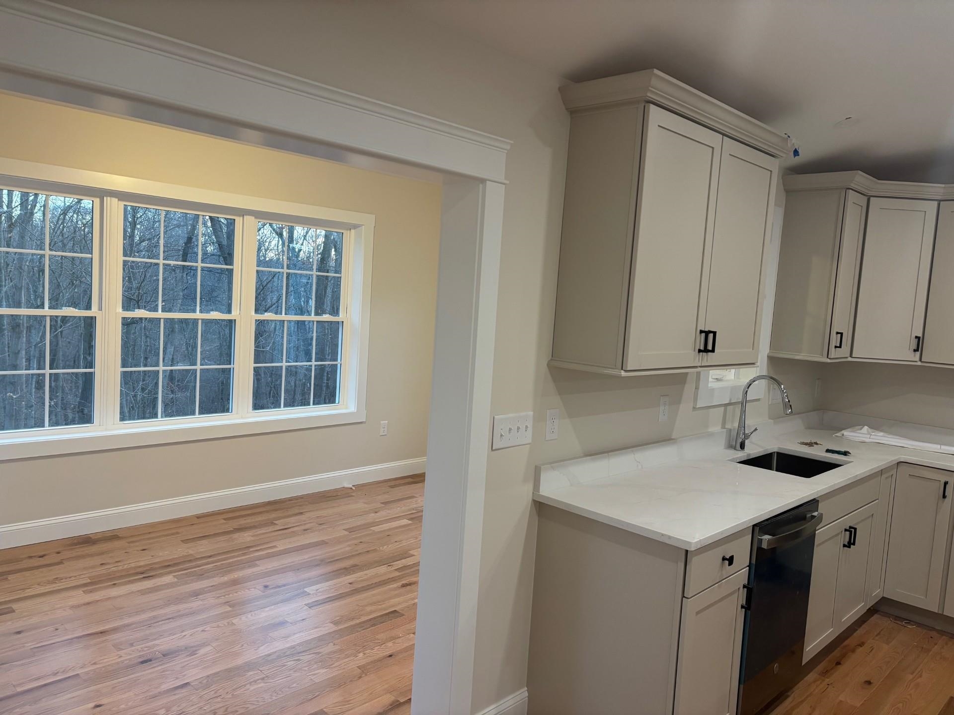 15 Bartlett Street Epping, NH 03042 - Photo 11 of 46