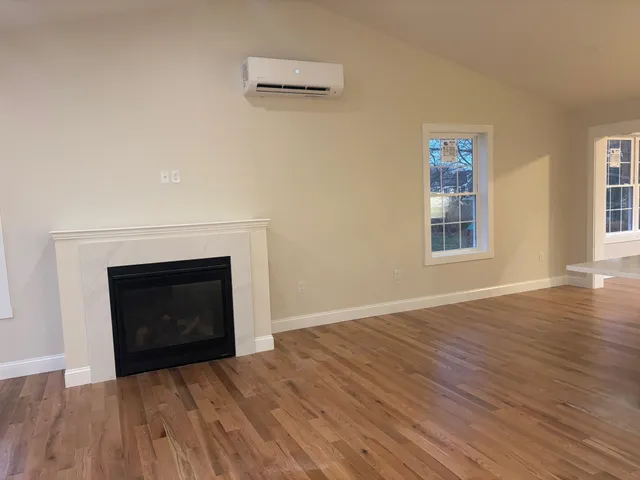 $649,900 | 15 Bartlett Street, Epping, NH 03042