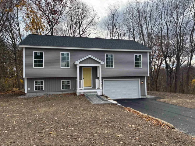 $649,900 | 15 Bartlett Street, Epping, NH 03042