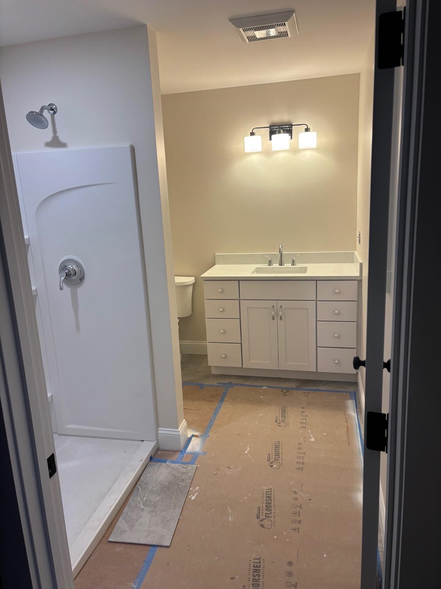 15 Bartlett Street Epping, NH 03042 - Photo 24 of 46