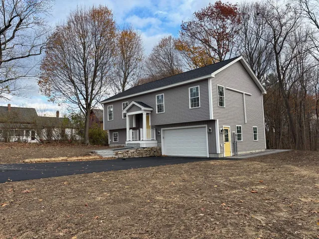 $649,900 | 15 Bartlett Street, Epping, NH 03042