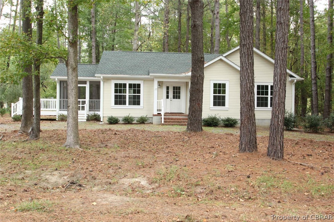 14 Pocahontas Road Kilmarnock, VA 22482 - Photo 5 of 34