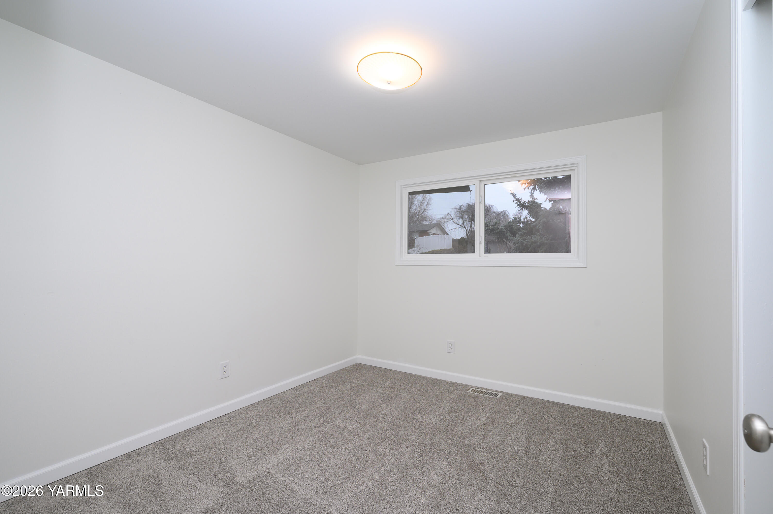 216 North 65th Place Yakima, WA 98908 - Photo 20 of 40 17. Bedroom1