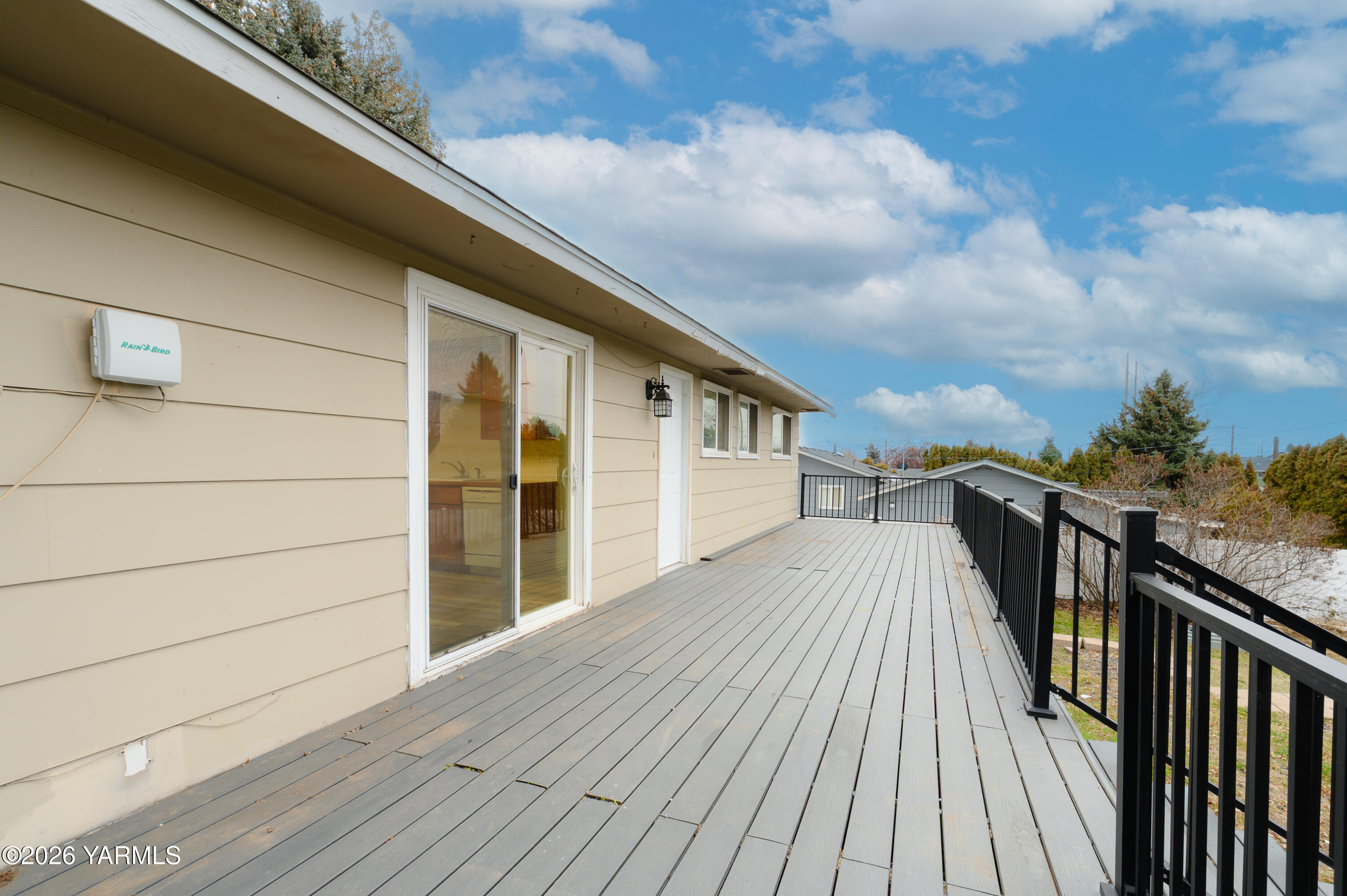 216 North 65th Place Yakima, WA 98908 - Photo 32 of 40 24. Deck (2)