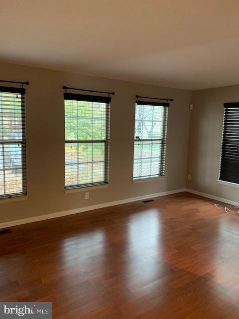 16 Cinzano Court Gaithersburg, MD 20878 - Photo 3 of 22